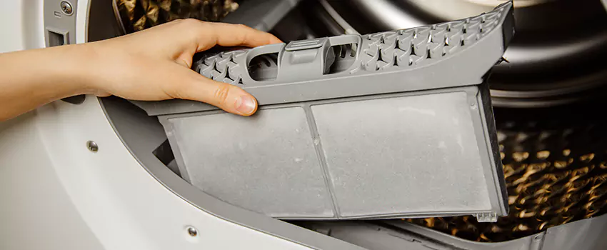 Signs Of A Clogged Dryer Lint Trap in Woodridge, Illinois
